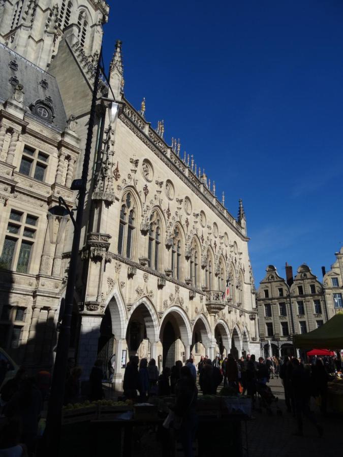 Appart Pop 1 Centre Ville Calme Avec Parking Arras Eksteriør bilde